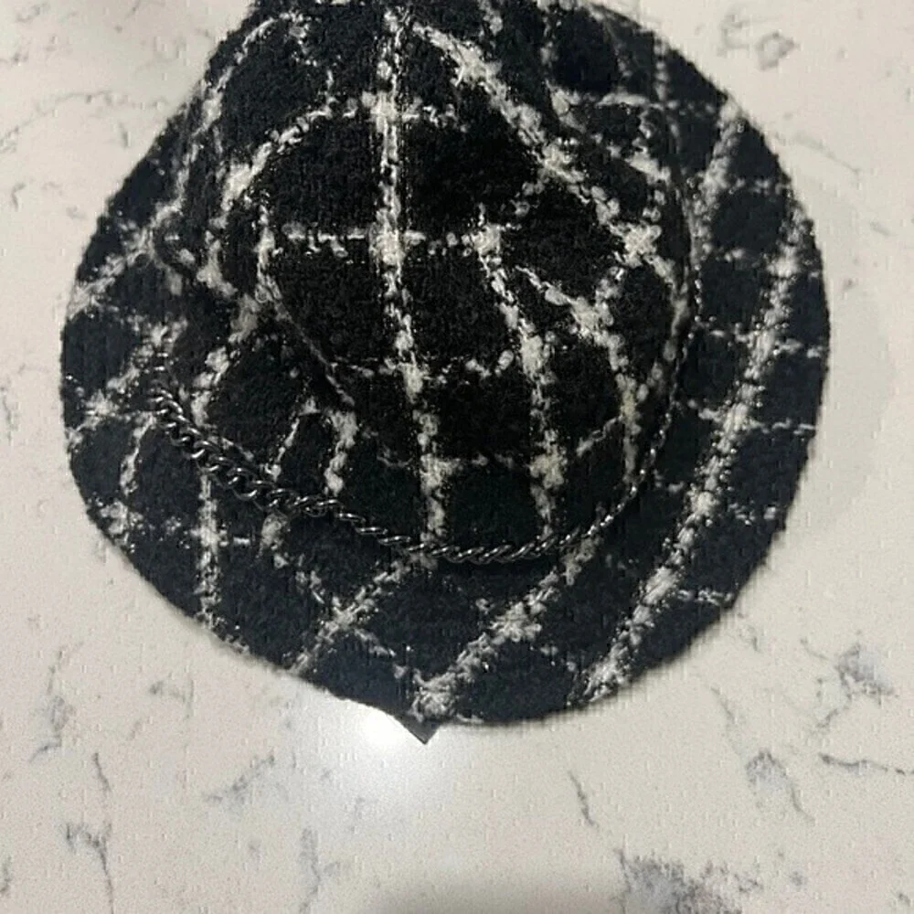 INC Chain Tweed Black Hold White Trim Chain Winter Cloche Hat NEW